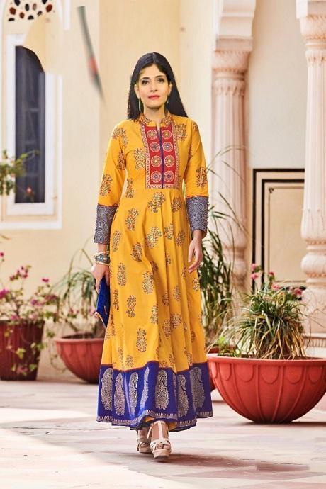 Attractive Yellow Color Designer Printed Online Gown